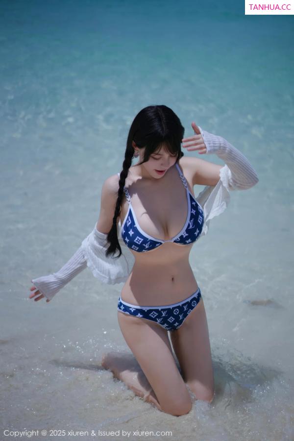   [XiuRen]高清写真图 2025.08.28 No.10699 心上可Flora 蓝色尾巴第15张图片